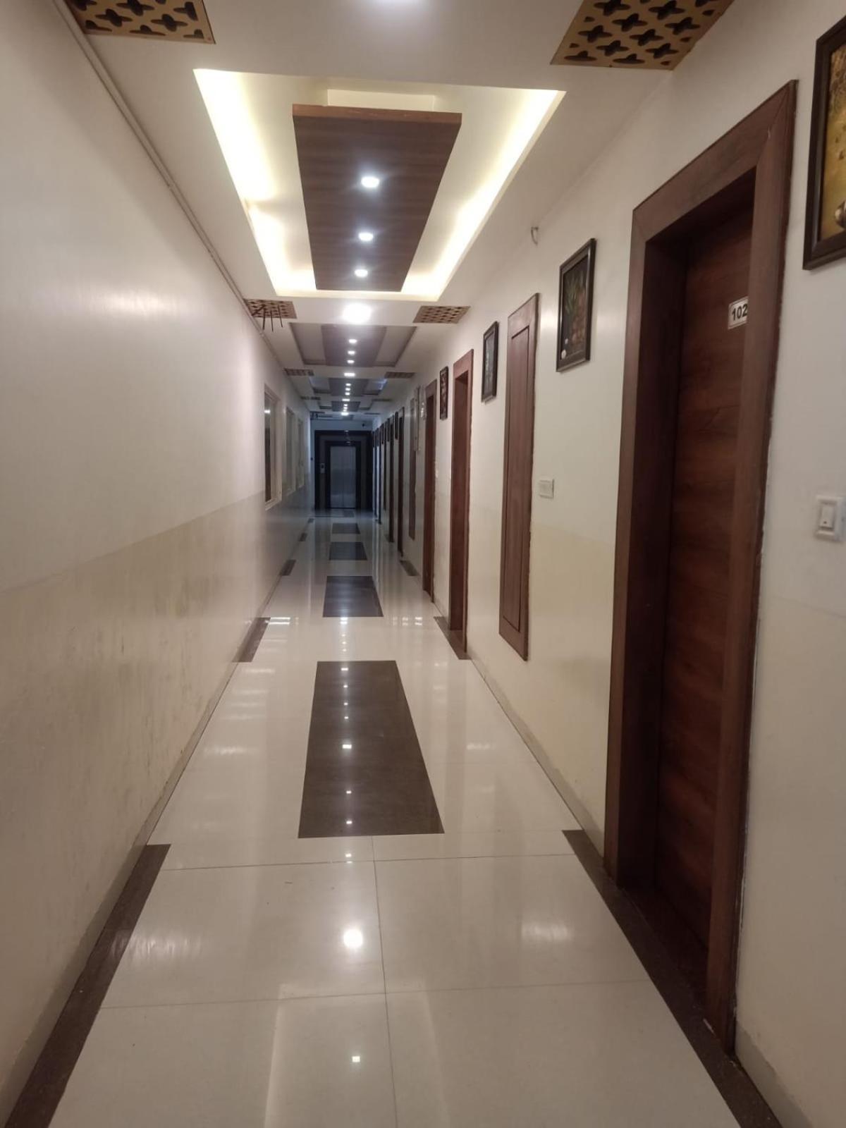 Отель Ps Residency Shivpuri  Экстерьер фото